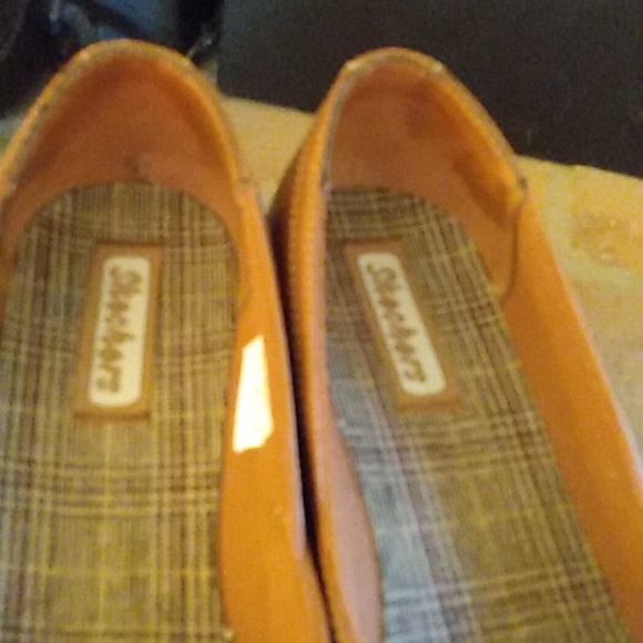 Skecher's Tan Leather Wedges - Picture 5 of 7